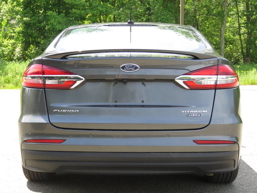 Used 2020 Ford Fusion Energi Titanium FWD image 6
