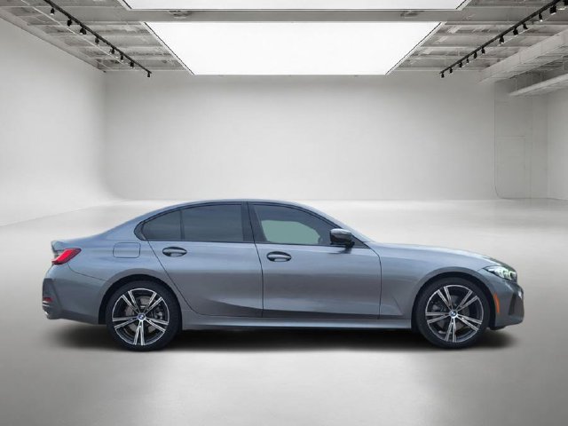 Used 2023 BMW 330i xDrive Sedan w/ Premium Package AWD/4WD image 6