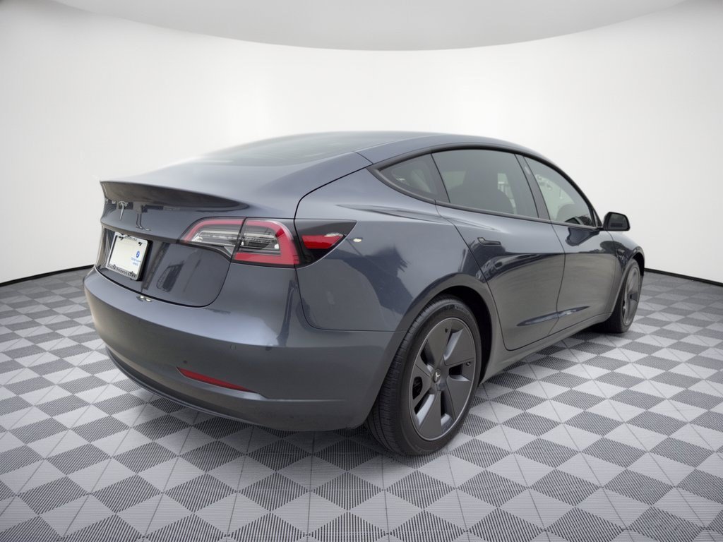 Used 2021 Tesla Model 3 Standard Range Plus RWD image 9