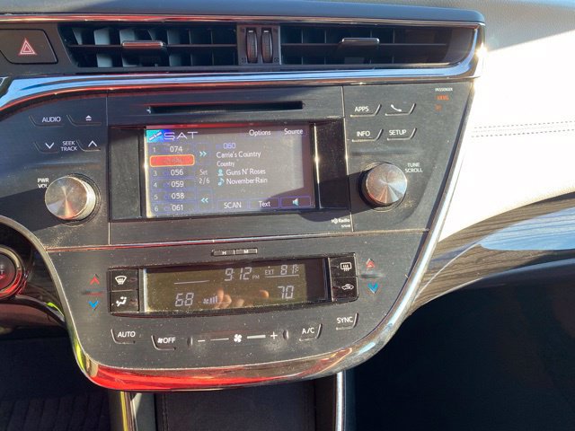 Used 2013 Toyota Avalon XLE Touring FWD image 23