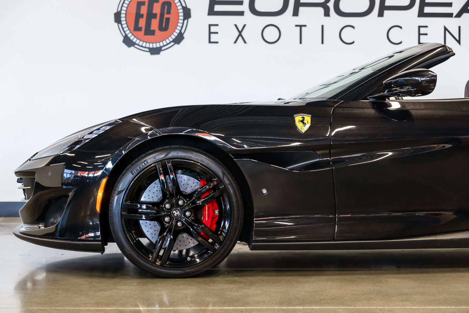 Used 2020 Ferrari Portofino RWD image 20