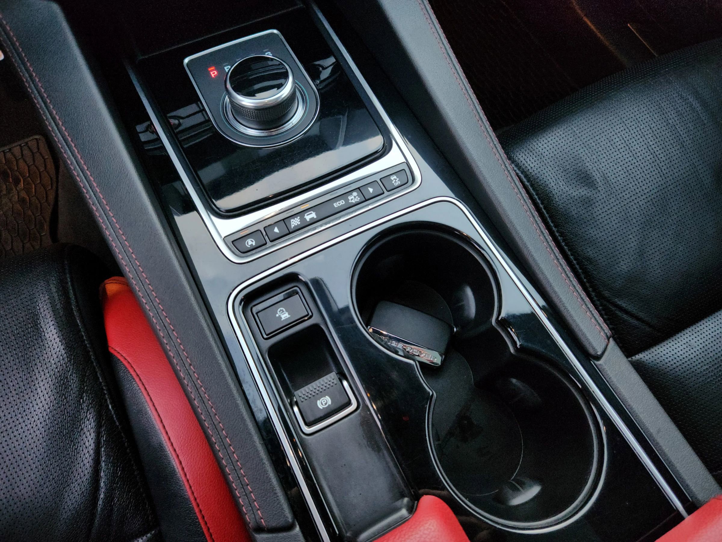 Used 2017 Jaguar F-PACE S image 14