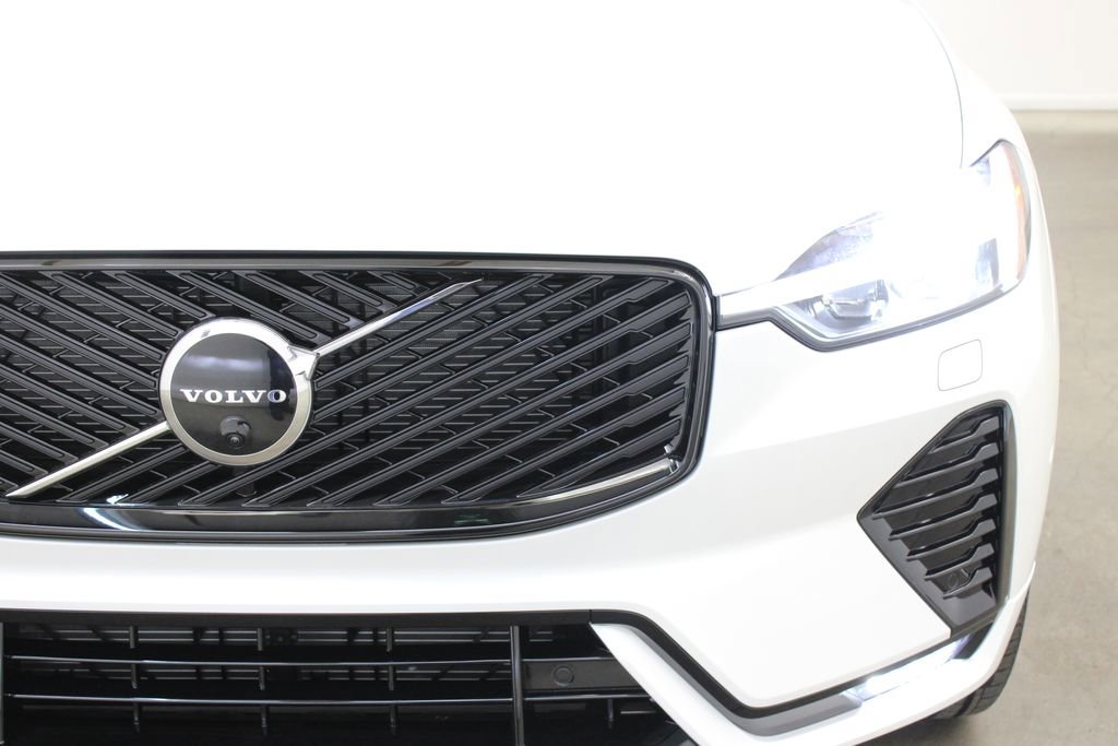 New 2026 Volvo XC60 B5 Plus w/ Protection Package Premier image 8