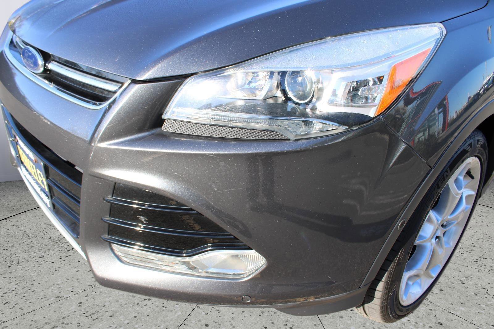 Used 2015 Ford Escape Titanium w/ Equipment Group 301A image 10