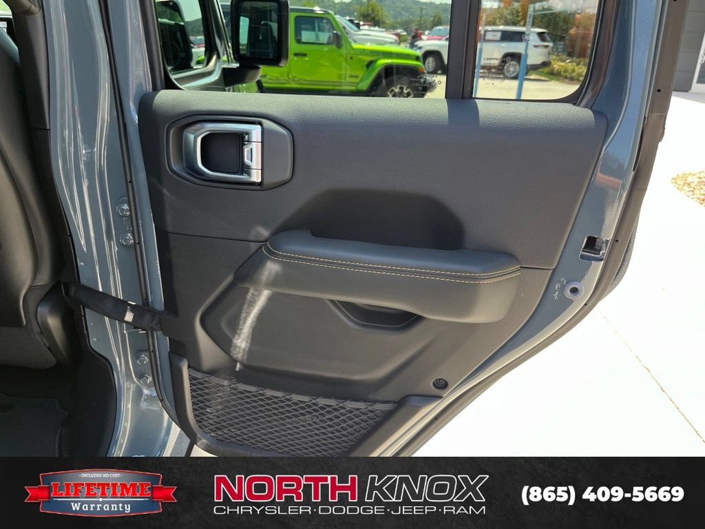 New 2026 Jeep Gladiator Sport AWD/4WD image 26