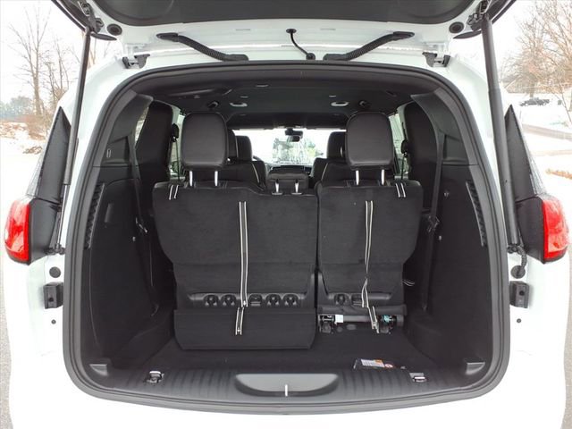 New 2026 Chrysler Voyager LX image 5