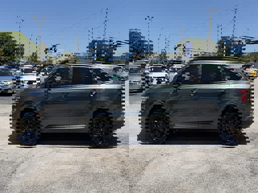 Certified 2023 Kia Sorento S w/ Panoramic Sunroof Package image 8