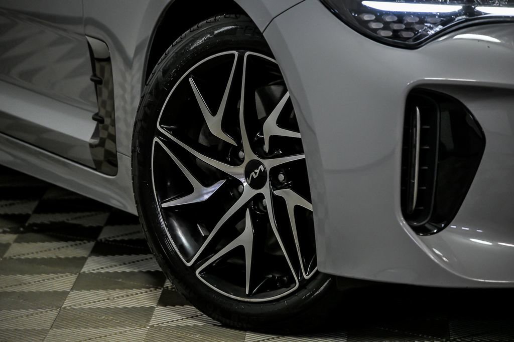 Used 2022 Kia Stinger GT-Line AWD/4WD image 3