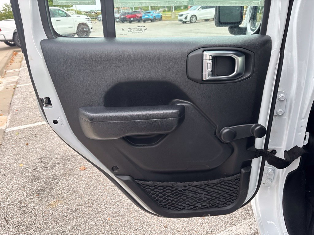Used 2023 Jeep Wrangler Unlimited Sport AWD/4WD image 15