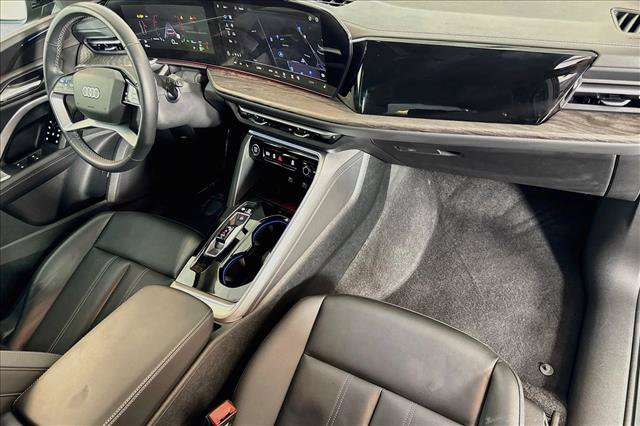 Used 2025 Audi Q5 Premium AWD/4WD image 26