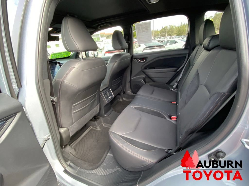 Used 2025 Subaru Forester Touring AWD/4WD image 28