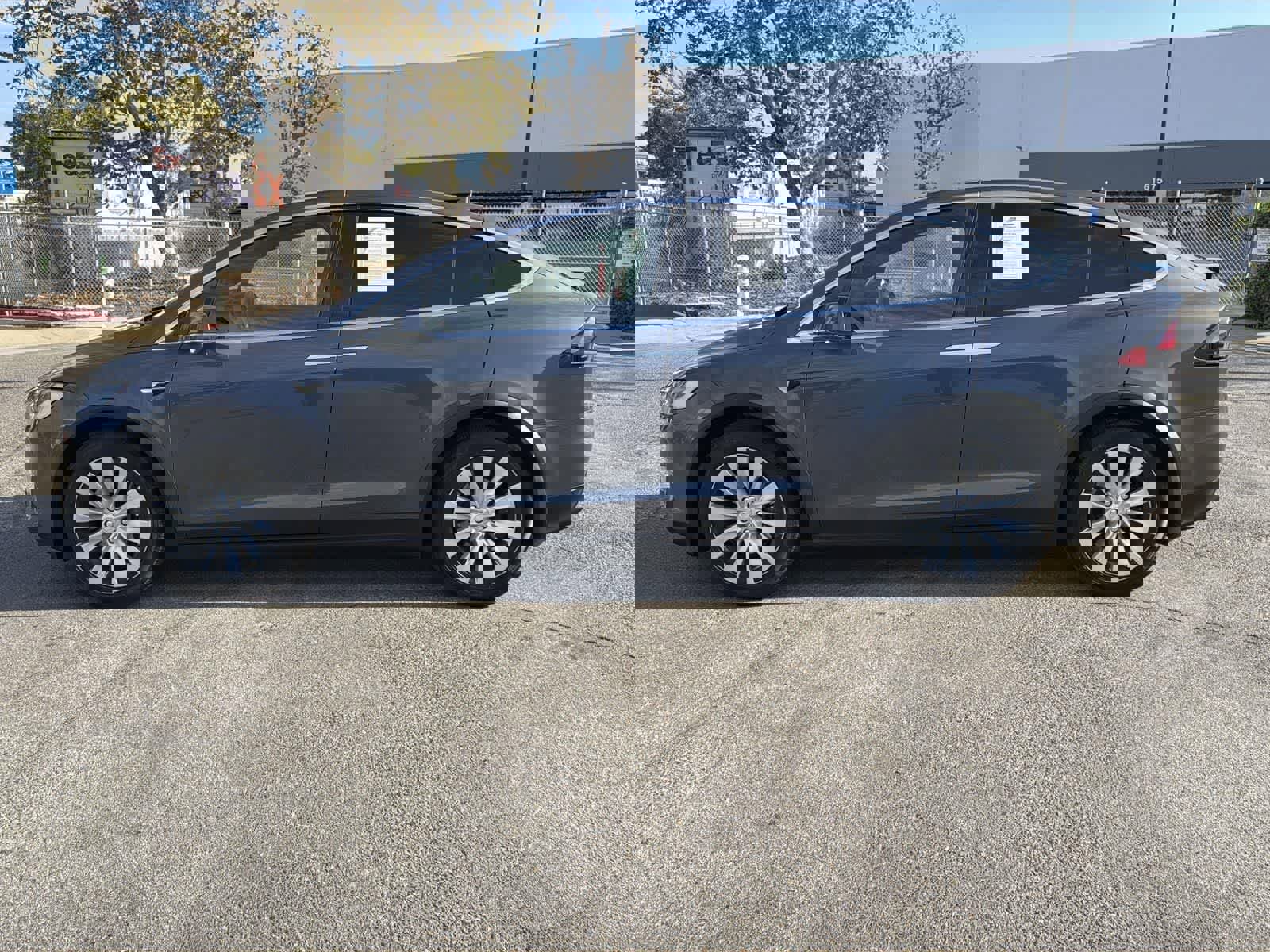 Used 2020 Tesla Model X Long Range image 7