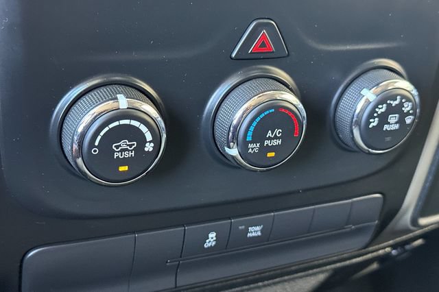 Used 2019 RAM 1500 Classic SLT AWD/4WD image 22