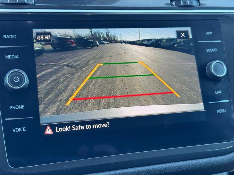 Used 2024 Volkswagen Tiguan SE image 21