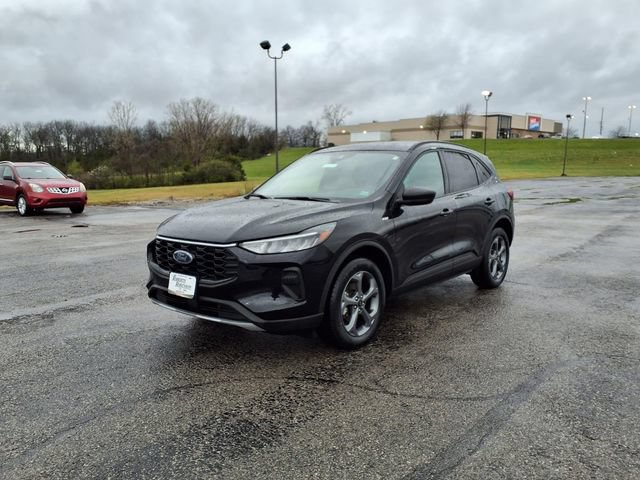 Used 2025 Ford Escape ST-Line AWD/4WD image 38