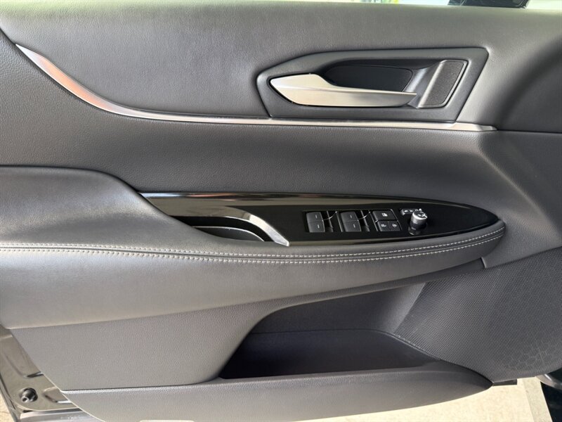 Used 2022 Toyota Mirai w/ Advanced Technology Package RWD image 22
