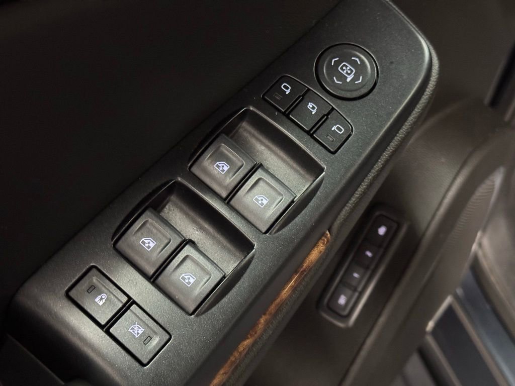 Used 2019 Chevrolet Tahoe Premier w/ RST 6.2L Performance Edition image 37