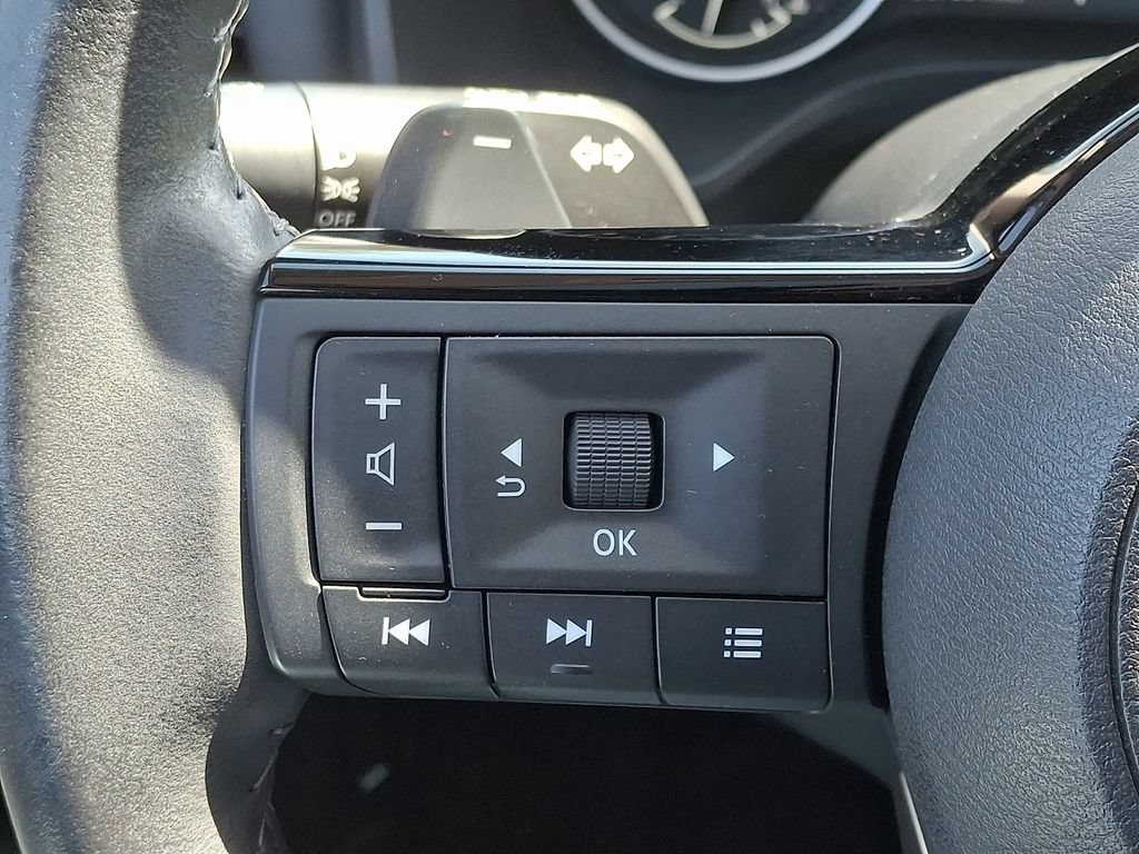 Used 2023 Nissan Rogue SL AWD/4WD image 21