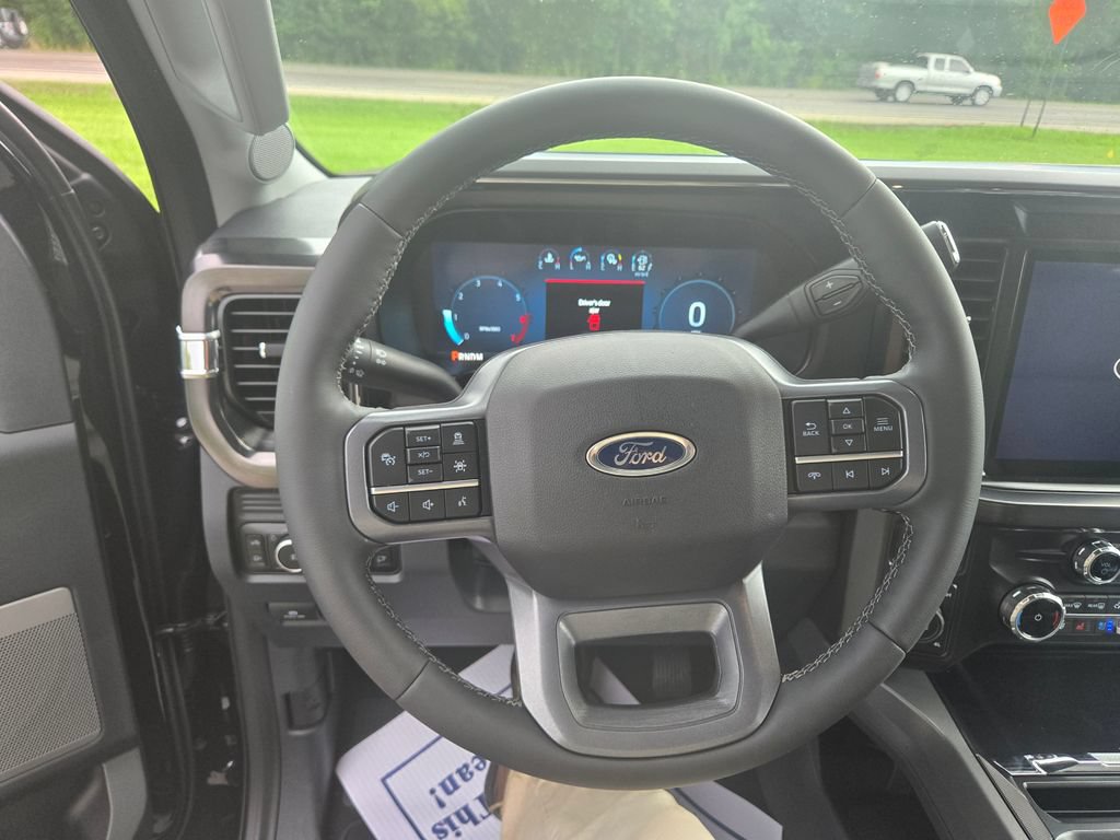 New 2026 Ford F350 Lariat w/ Black Appearance Package AWD/4WD image 10