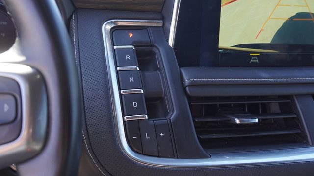Used 2024 Chevrolet Tahoe Premier AWD/4WD image 25
