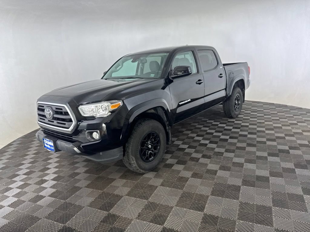 Used 2019 Toyota Tacoma SR5 AWD/4WD image 5