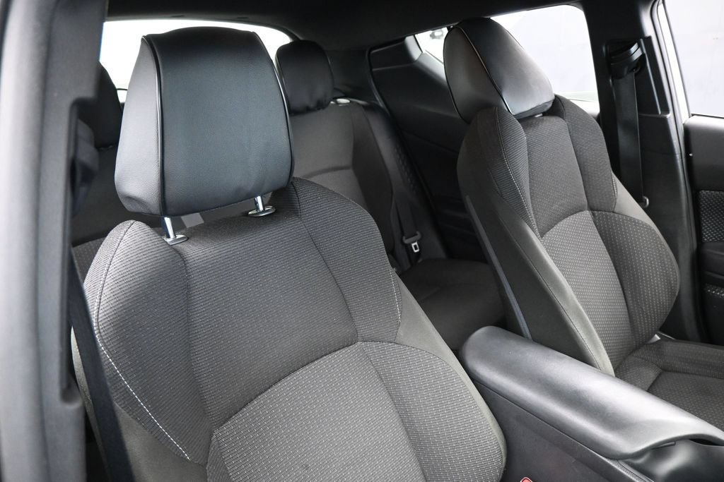 Used 2019 Toyota C-HR LE FWD image 36