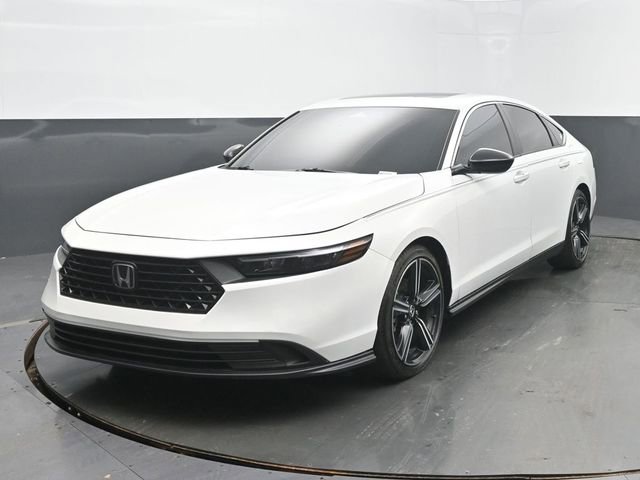 Used 2023 Honda Accord Sport image 1