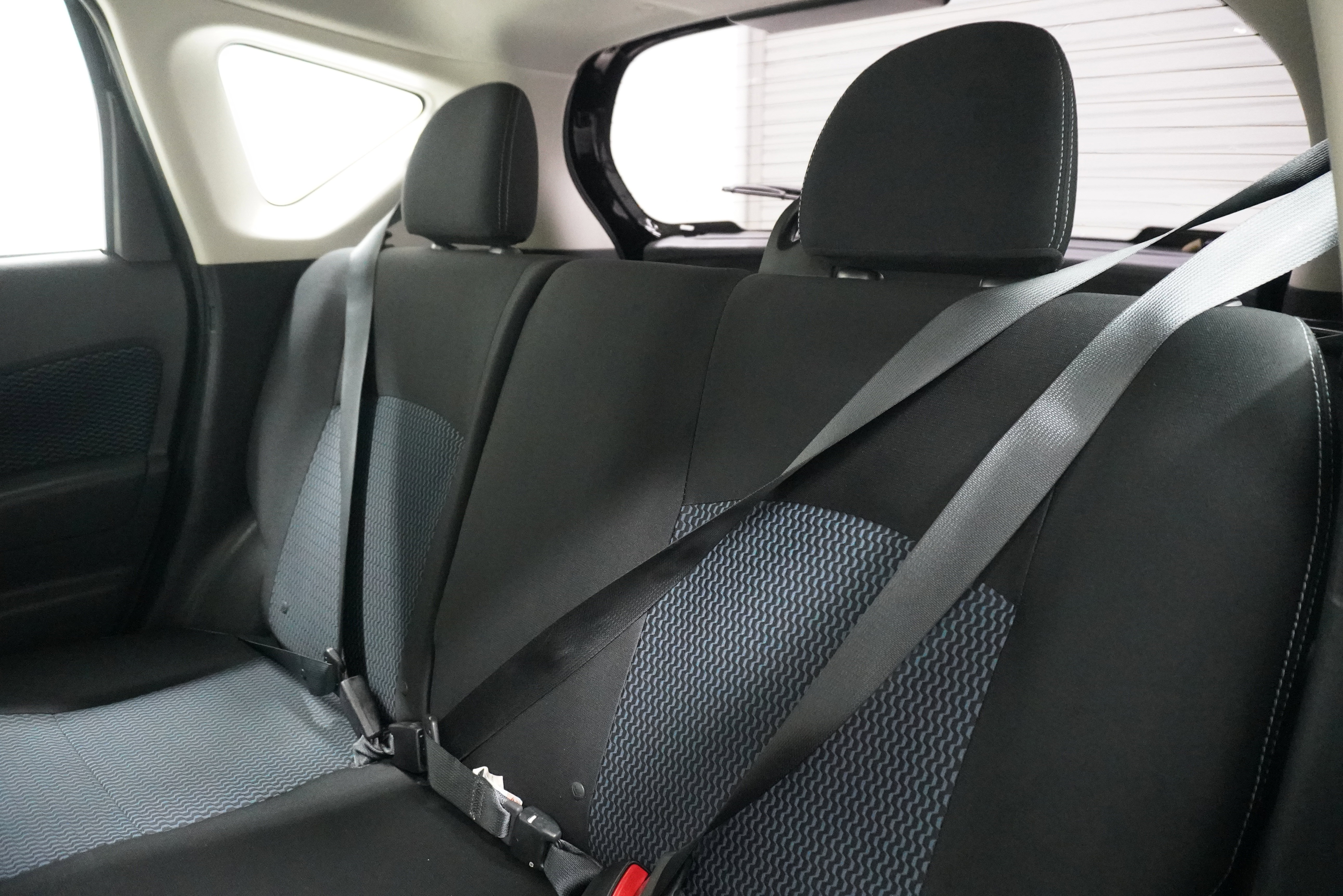 Used 2018 Nissan Versa Note SV image 11