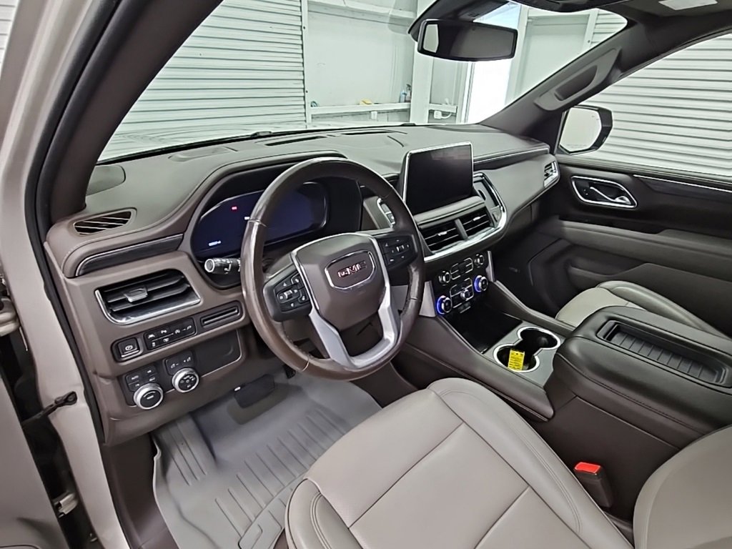 Certified 2022 GMC Yukon XL SLT w/ SLT Luxury Package image 11