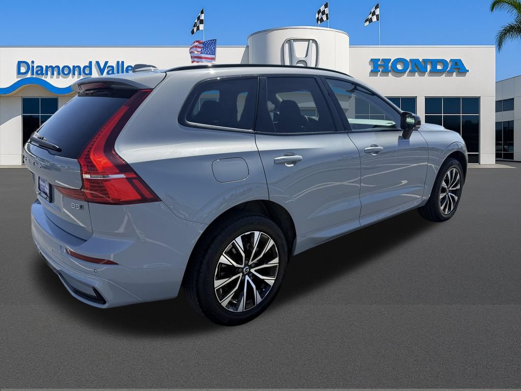 Used 2025 Volvo XC60 B5 Core AWD/4WD image 8