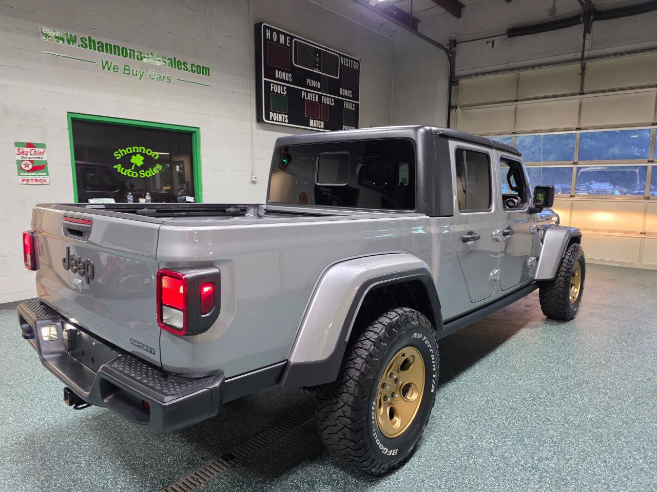 Used 2020 Jeep Gladiator Sport w/ Quick Order Package 24S AWD/4WD image 6