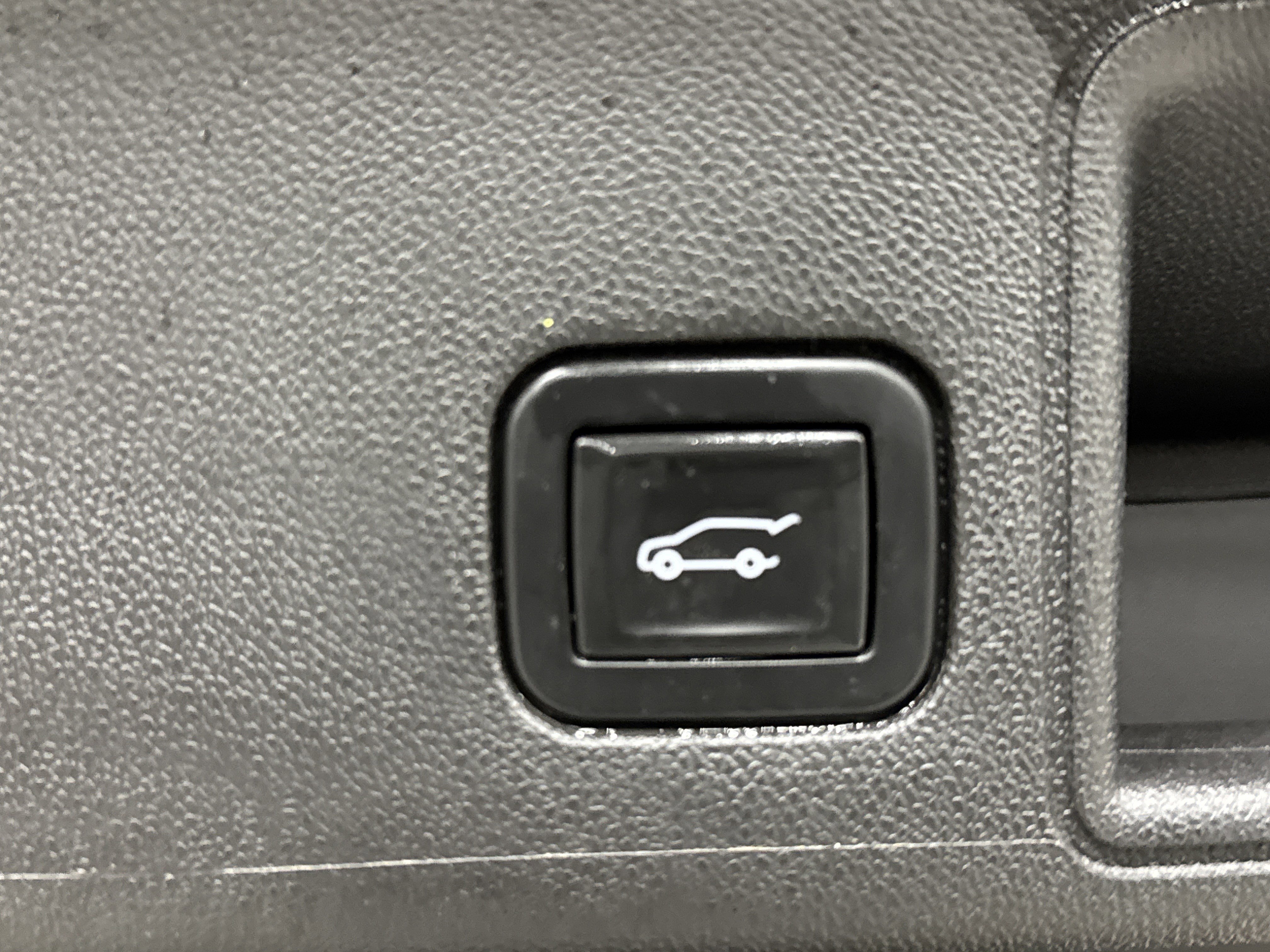 Used 2020 GMC Terrain Denali w/ Denali Premium Package image 35