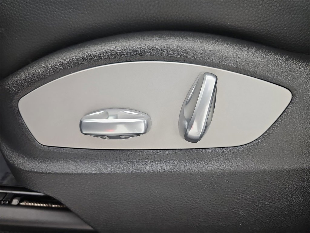 Used 2018 Porsche Macan image 42