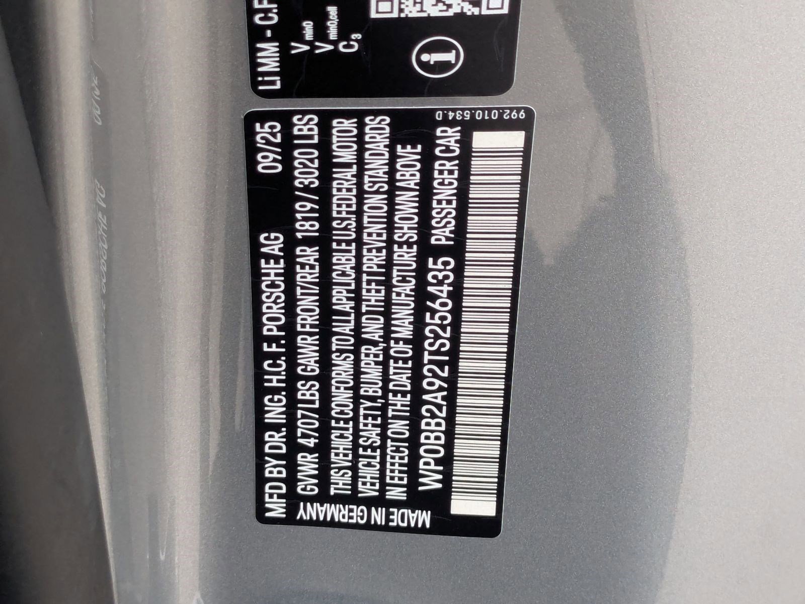 Certified 2026 Porsche 911 Targa 4 GTS image 27