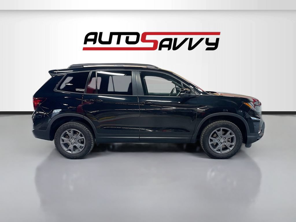 Used 2025 Honda Passport TrailSport image 8