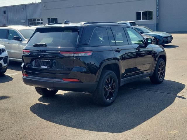 New 2026 Jeep Grand Cherokee Altitude AWD/4WD image 5