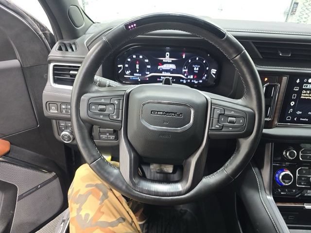 Used 2023 GMC Yukon Denali Ultimate AWD/4WD image 10