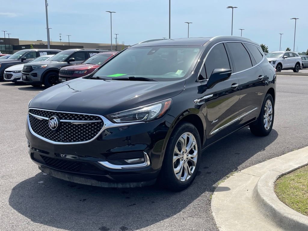 Used 2019 Buick Enclave Avenir w/ Avenir Technology Package AWD/4WD image 3