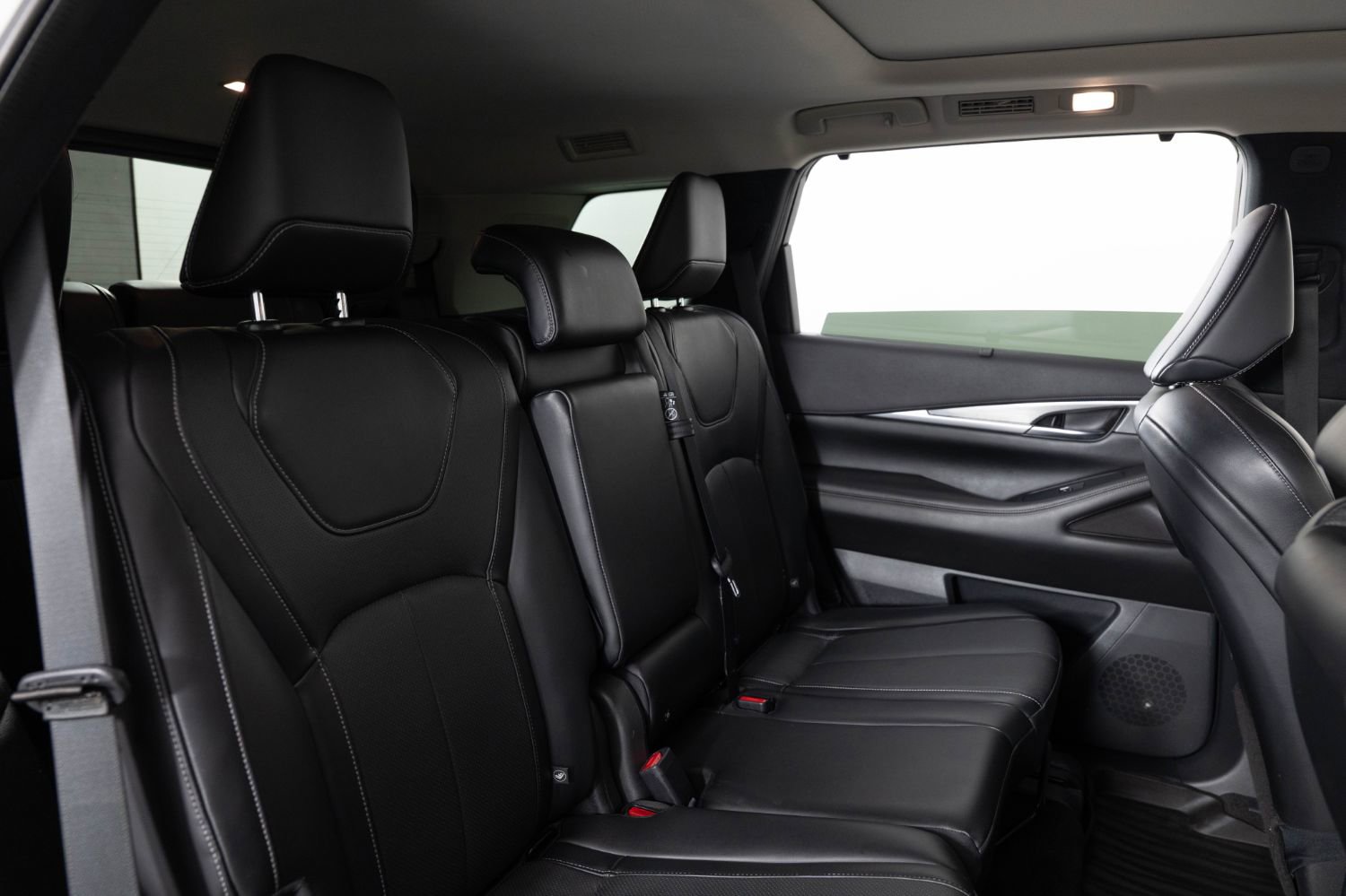 Used 2022 INFINITI QX60 Luxe w/ Cargo Package image 27