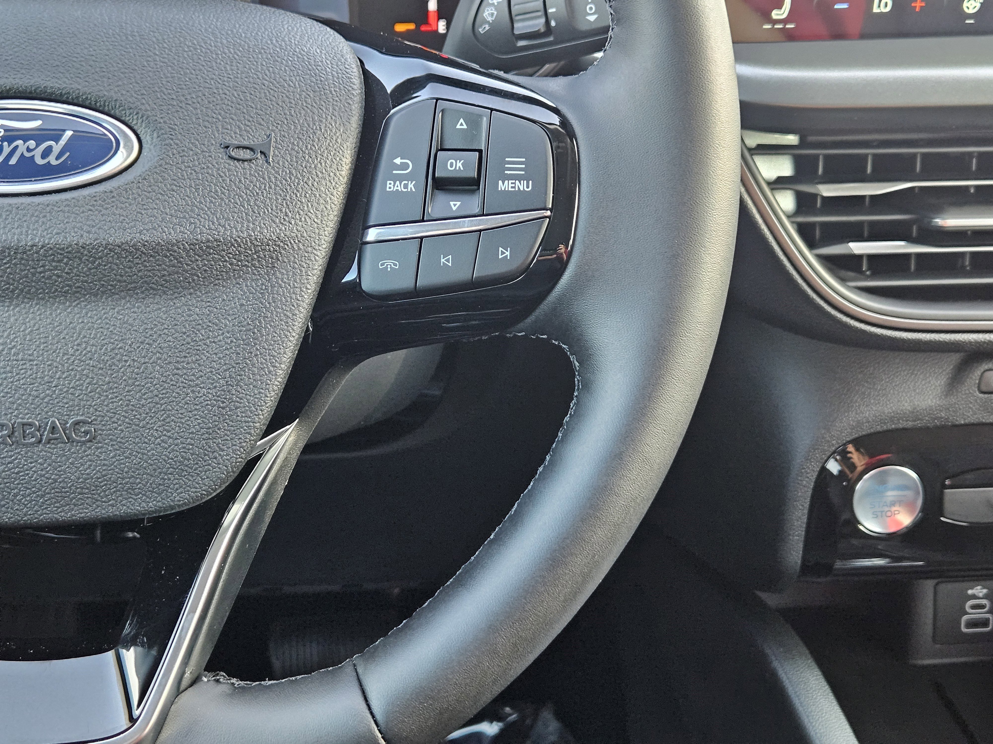 New 2026 Ford Escape SE image 24