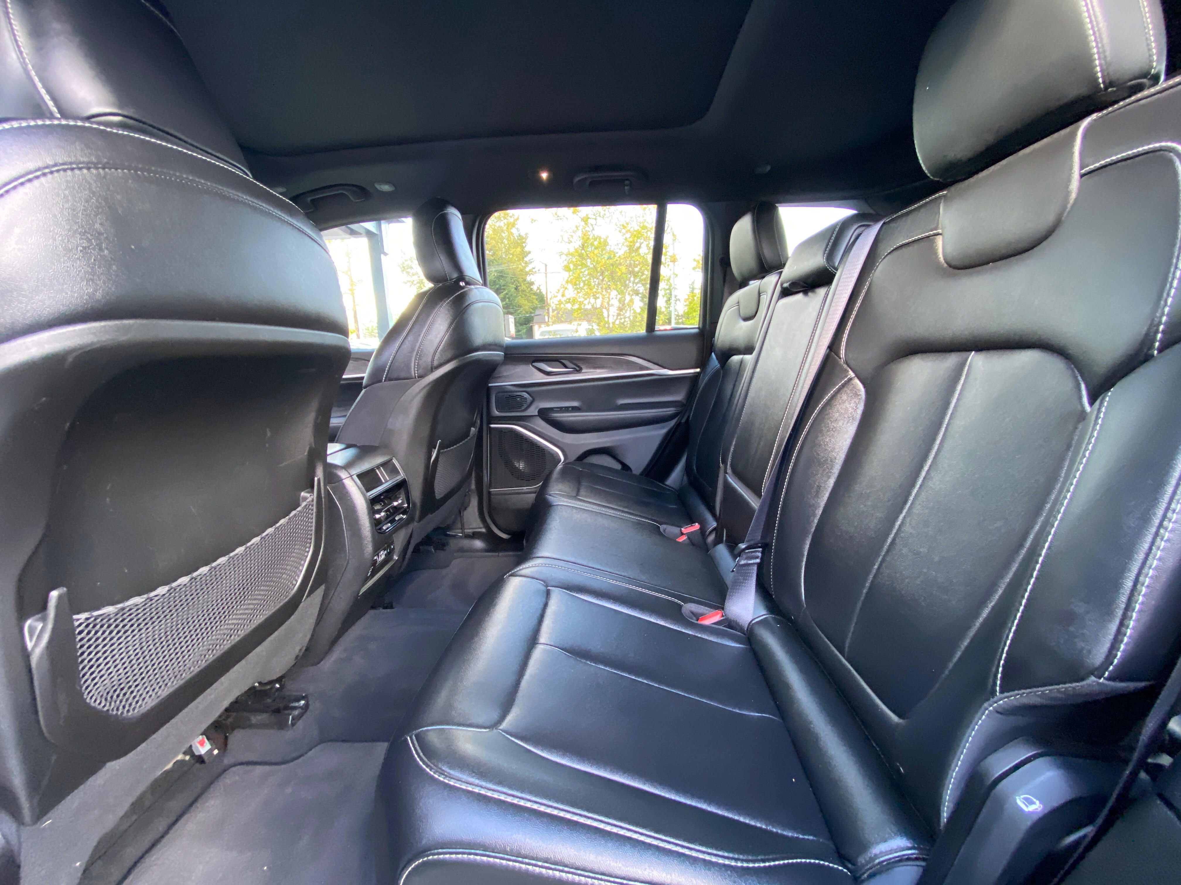 Used 2024 Jeep Grand Cherokee Limited 4xe image 29