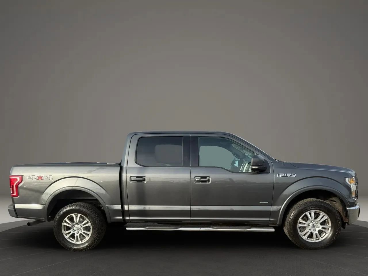 Used 2015 Ford F150 Lariat image 4
