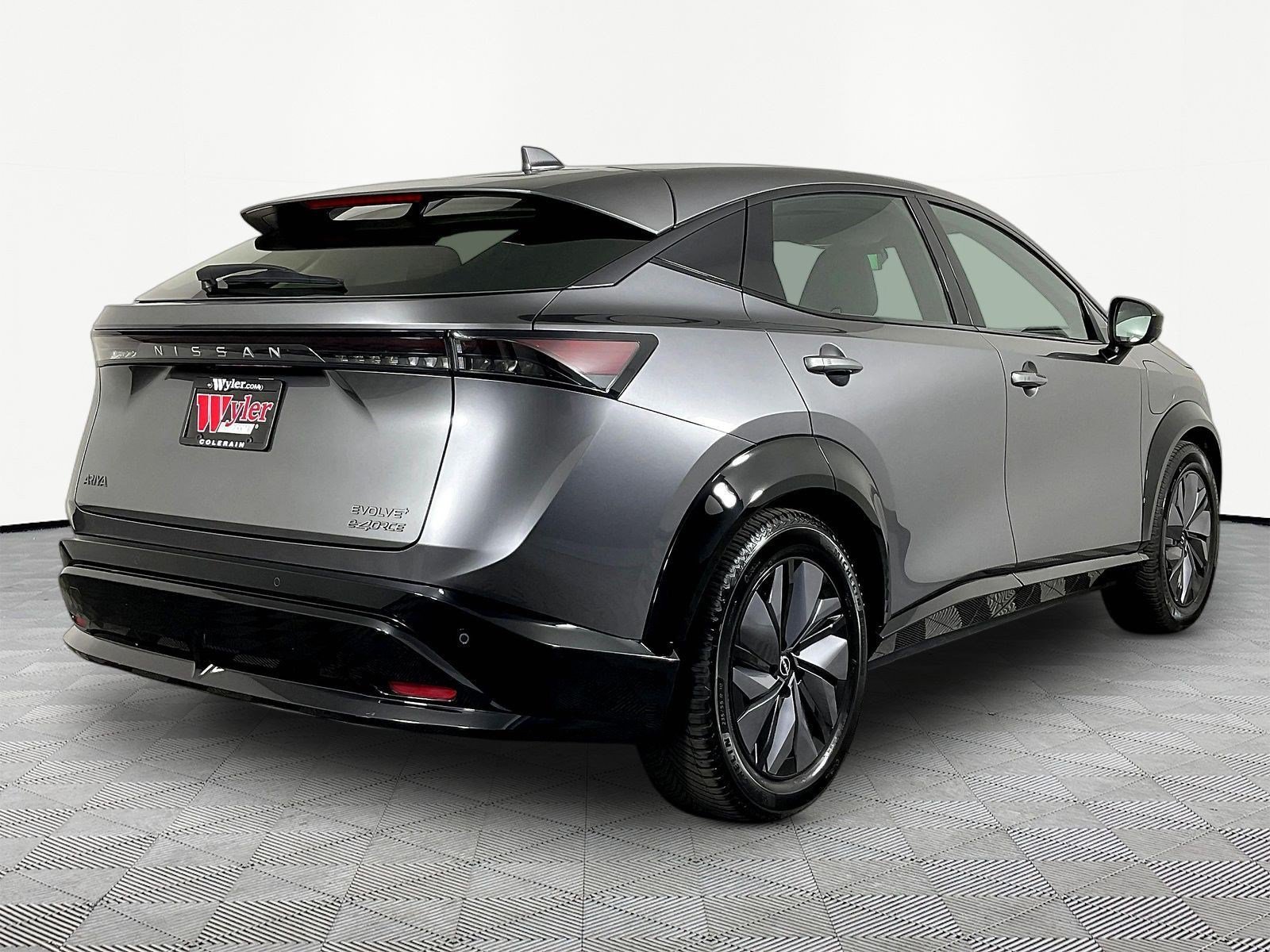 Certified 2023 Nissan Ariya AWD image 6