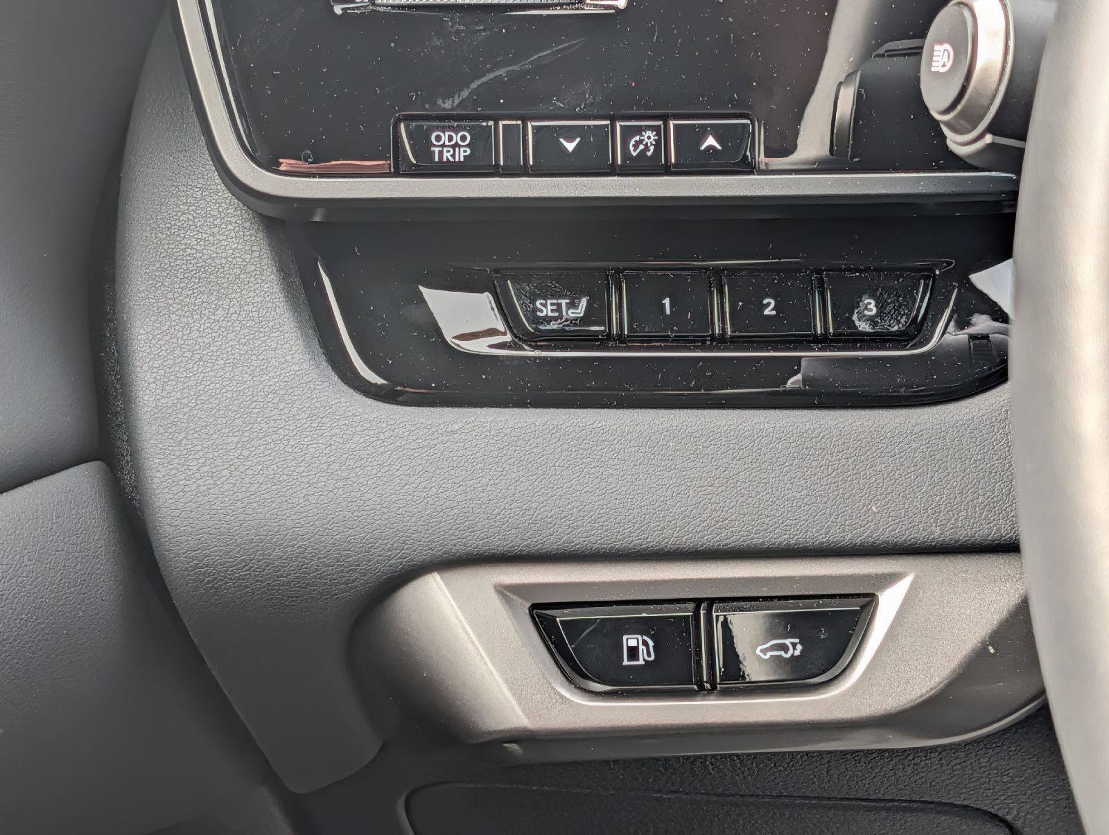 Used 2025 Lexus RX 350 Premium w/ Accessory Package image 16