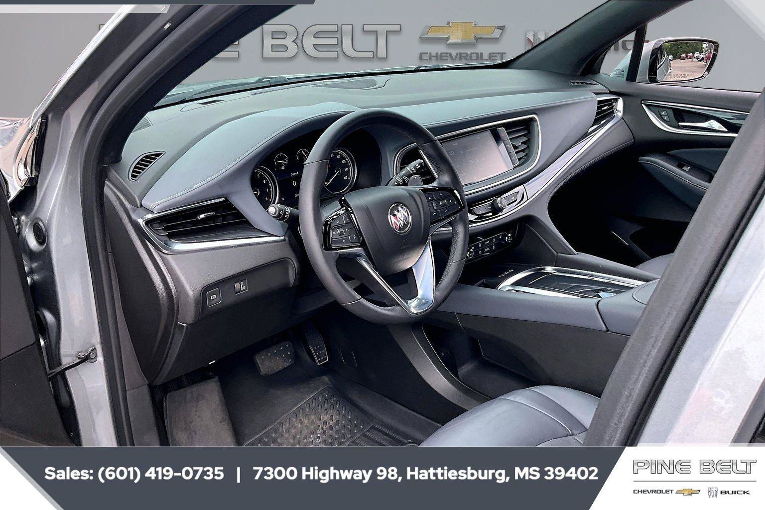 Used 2024 Buick Enclave Essence w/ Sport Touring Edition FWD image 12