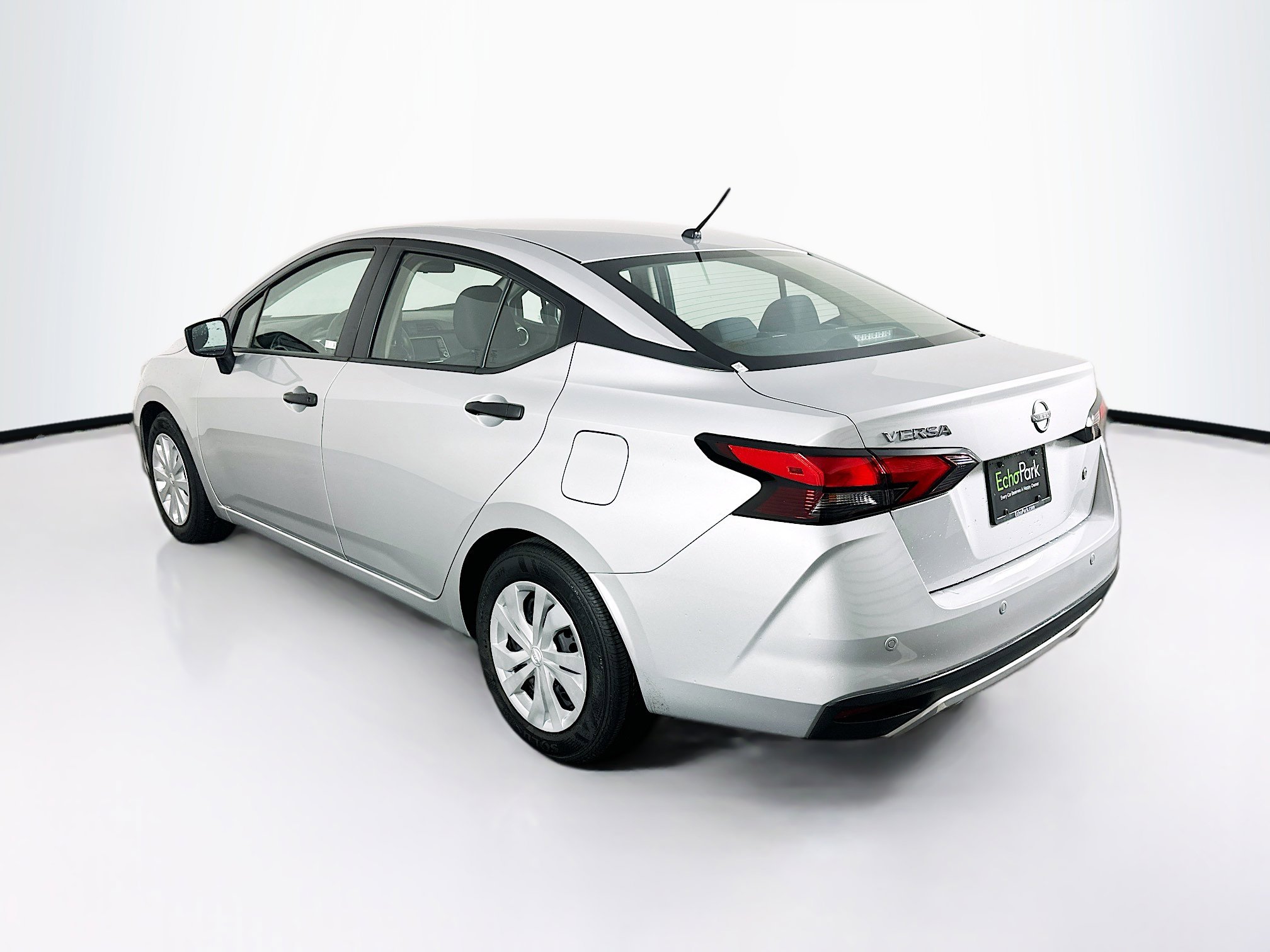 Used 2024 Nissan Versa S image 5