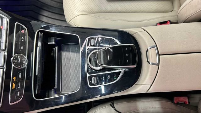 Used 2018 Mercedes-Benz E 300 image 22