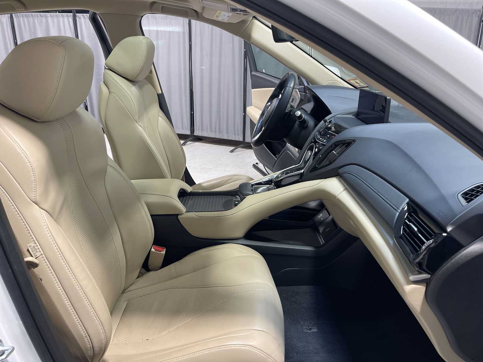 Used 2021 Acura RDX w/ Technology Package FWD image 14