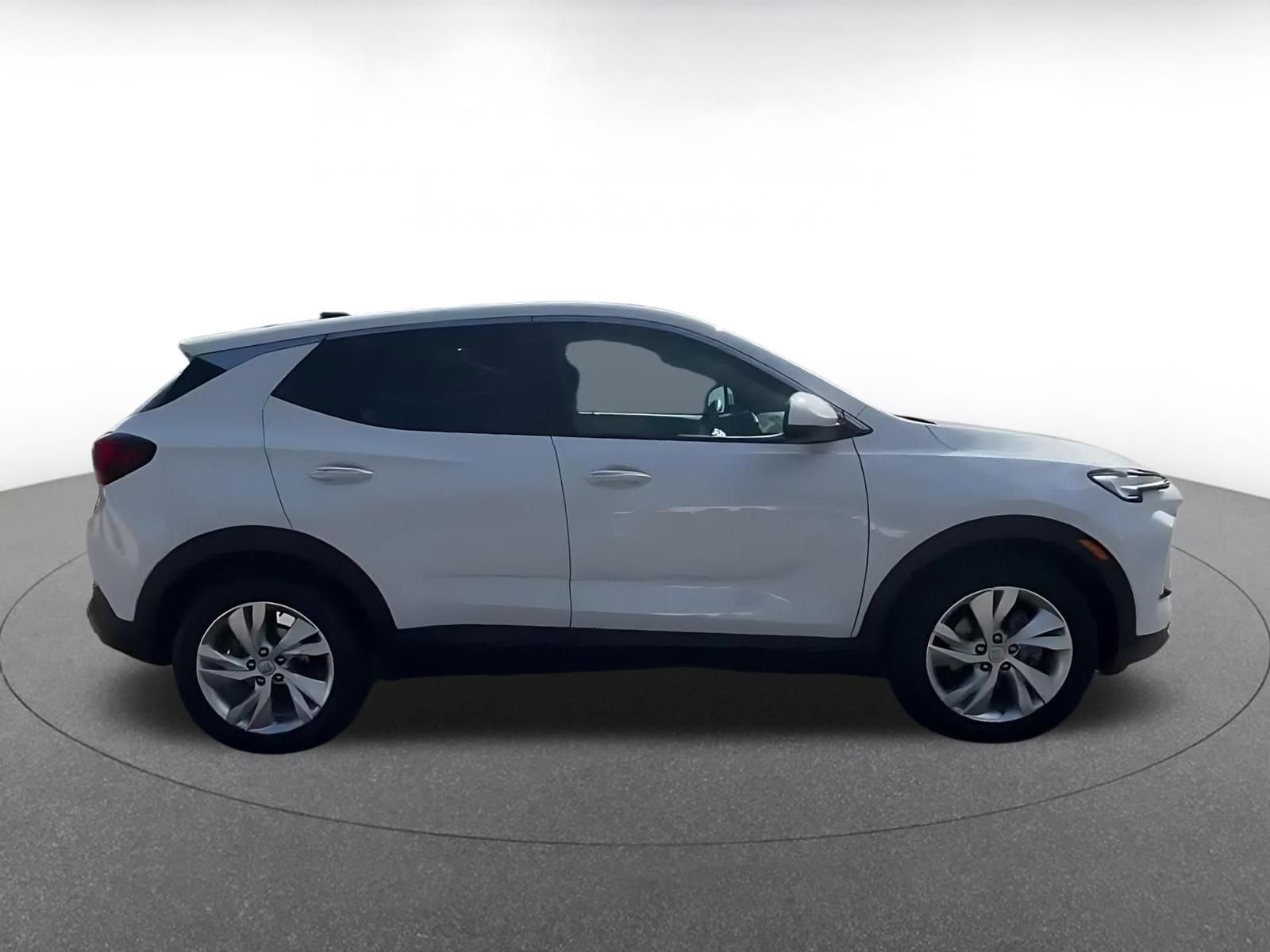 Used 2025 Buick Encore GX Preferred FWD image 16