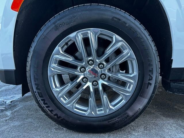 Used 2024 GMC Yukon SLT w/ SLT Luxury Package image 8
